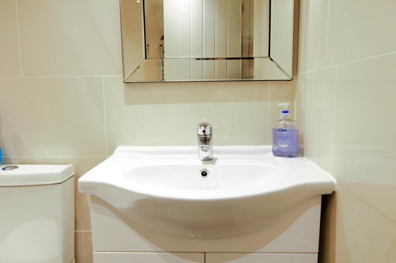 Stylish 2 Bedroom Apartment In The Heart Of Greenwich London Exterior photo