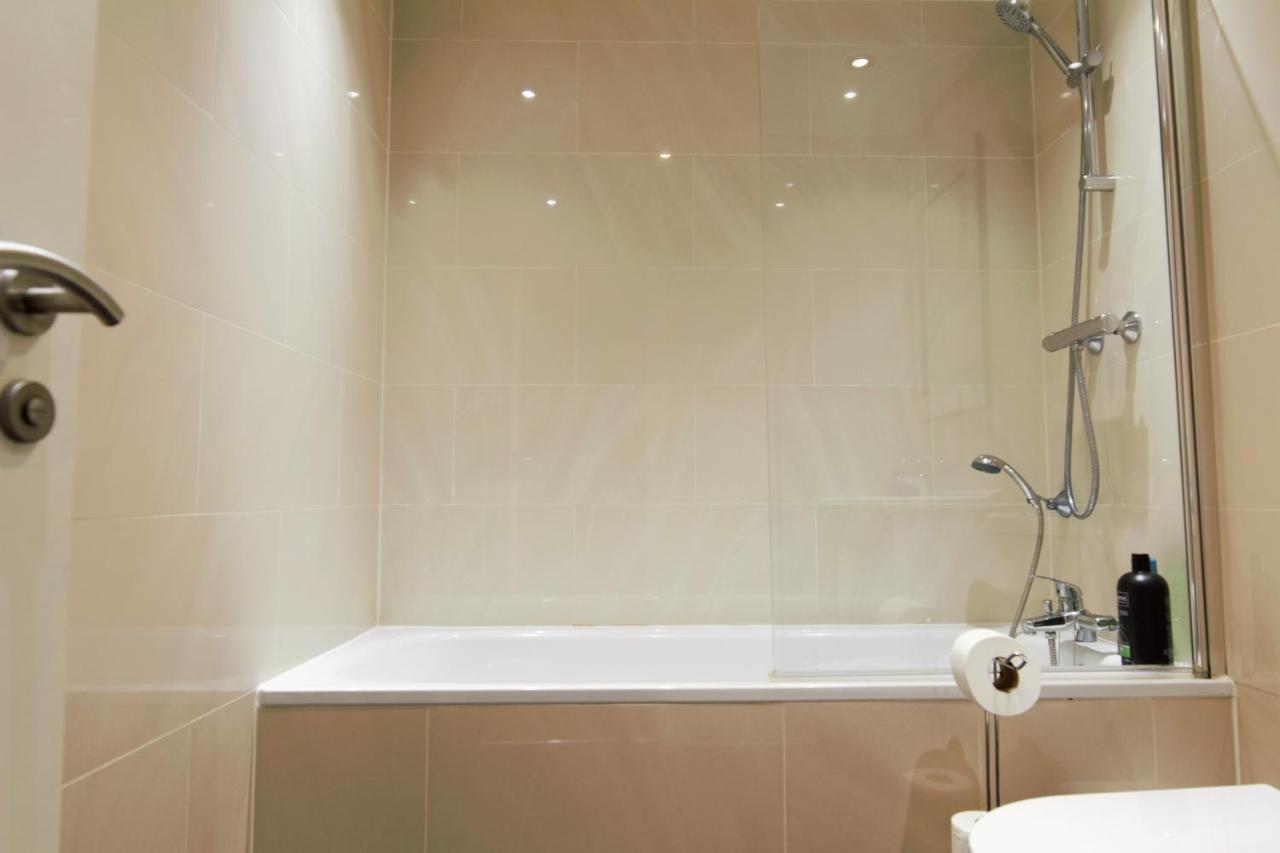 Stylish 2 Bedroom Apartment In The Heart Of Greenwich London Exterior photo